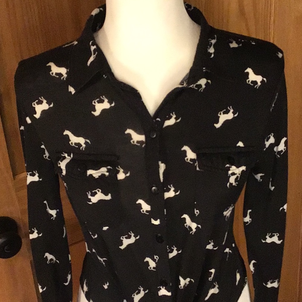 Ladies Small horse pattern flannel with tie waist!